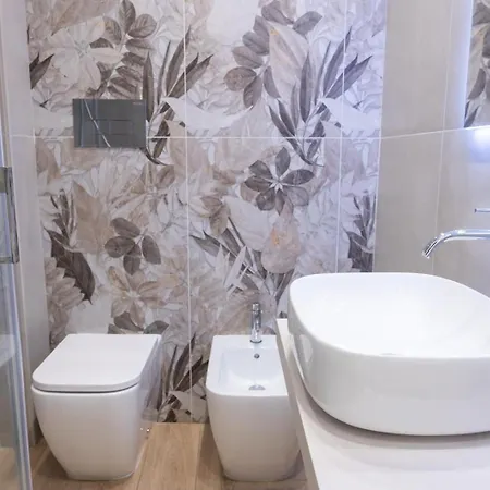 Al Portanova فندق مبيت وإفطار ريجّو دي كالابريا